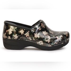 Dansko XP 2.0 Patent Camo Shoes 39 (8.5-9)